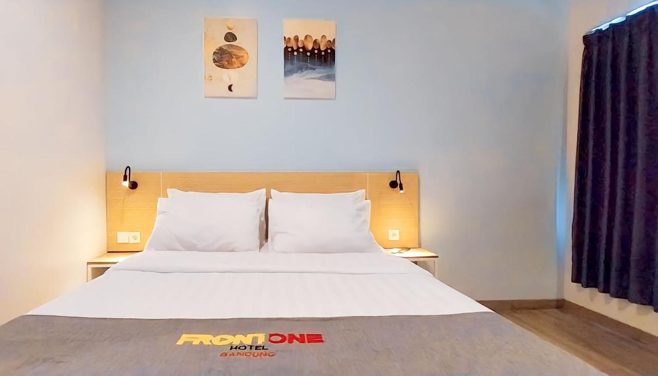 Front One Hotel Pasir Koja Μπαντούνγκ Εξωτερικό φωτογραφία