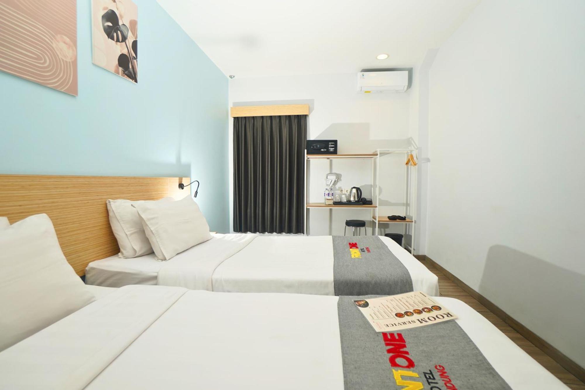 Front One Hotel Pasir Koja Μπαντούνγκ Εξωτερικό φωτογραφία